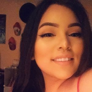 Meet your Posher, Iris